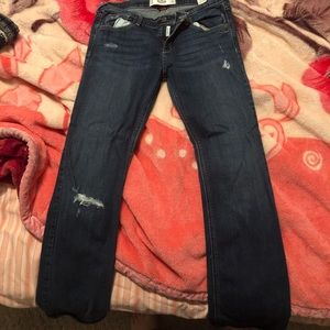 Hollister jeans size 29 w is 32-33